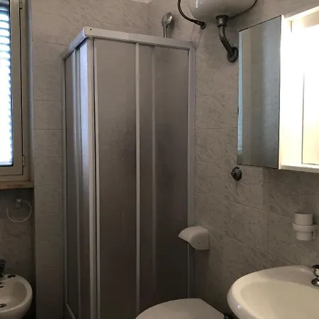 House Disco Praja בית נופש
